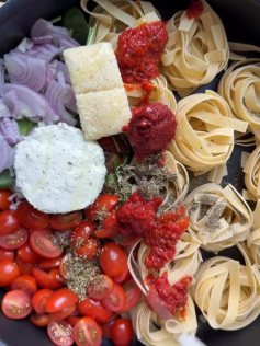 Creamy Tomato Spinach Tagliatelle Delight