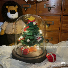 Crochet Christmas Tree in Glass Dome with Lion Plushie