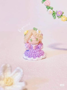 Crochet Miniature Princess with Floral Accessories Pattern