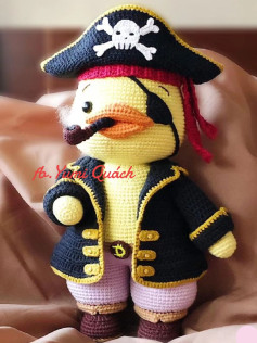 Crochet Pattern for a Pirate Duck Amigurumi Toy