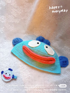 Crochet Pattern for Adorable Fish-Themed Beanie and Accessory