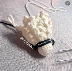 Crochet Shuttlecock Pattern: A Fun and Creative Yarn Project