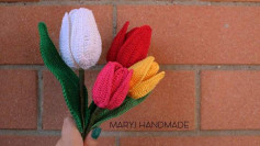 Crochet Tulip Bouquet Pattern for Colorful Spring Decor