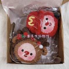 Cute Crochet Animal Faces in Festive Designs