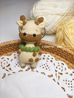 Cute Crochet Giraffe Amigurumi Pattern for Beginners