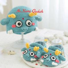 Cute Crocheted Animal Hat and Booties Set for Kids