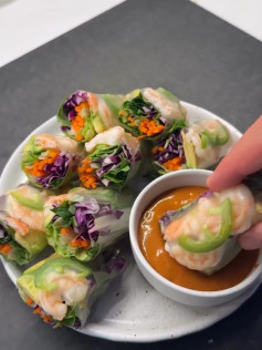 Fresh Shrimp Summer Rolls with Zesty Peanut Dip