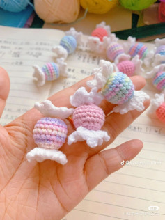 Hướng dẫn móc len kẹo ngọt dễ thương nhiều màu sắc rực rỡ