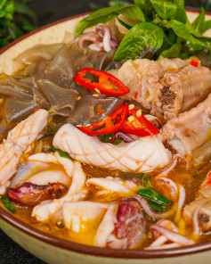 Miến Mực Sườn Cay Nồng Ấm Áp Ngày Lạnh