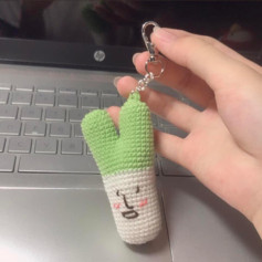 Móc len cây hành tây dễ thương làm móc khóa xinh xắn
