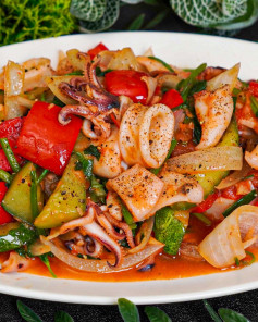 Mực Xào Chua Ngọt Giòn Ngon, Rau Củ Tươi Sốt Sánh