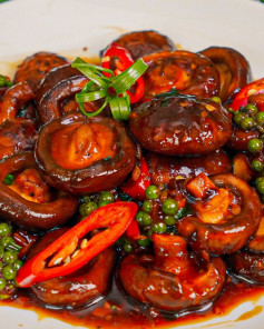 Nấm Đông Cô Kho Tiêu Thơm Nồng, Đậm Đà Lôi Cuốn