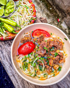 Phở Bò Sốt Vang Đậm Đà Hương Vị Việt