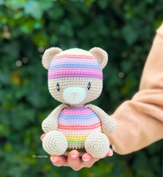 Renkli Amigurumi Ayıcık Mükemmel Hediye Seçeneği