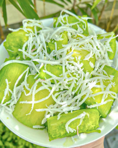 Sắn Hấp Cốt Dừa Lá Nếp Thơm Ngon Đậm Đà Hương Vị