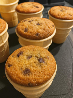 Шоколадные кексы в вафельных стаканчиках: сладкое удовольствие