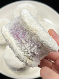 Snowy Coconut Mochi Delight
