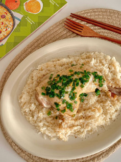 Cơm gà mỡ hành thơm ngon, đậm đà vị gừng