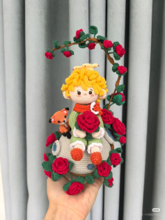 Crochet Little Prince with Fox and Roses Pattern