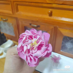 Crochet Pattern for a Beautiful Pink Flower Decoration