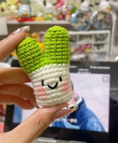 Cute Amigurumi Green and White Bunny Crochet Pattern