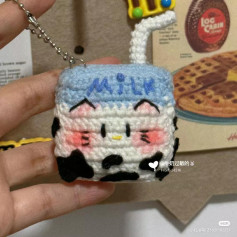 Cute Crochet Milk Carton Keychain Pattern with Cat Design
