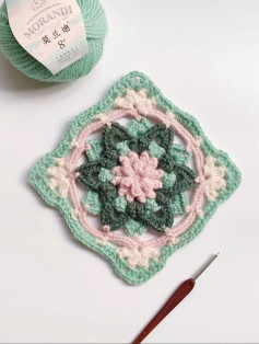 Elegant Crochet Flower Square Pattern with Pastel Colors