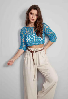 Elegant Crochet Top with Modern Pattern for Stylish Wear