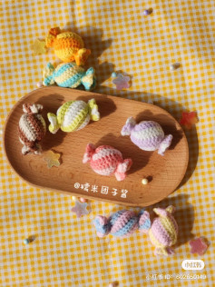 Hướng dẫn móc len kẹo ngọt sắc màu rực rỡ cho ngày vui