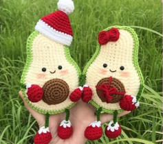 Móc len quả bơ đáng yêu cho mùa Giáng sinh