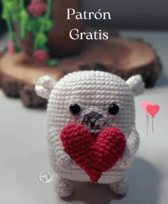 Oso Amigurumi con Corazón - Patrón Gratuito para Tejer