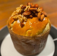 Panettone de Frutos Secos Brillantes y Deliciosos