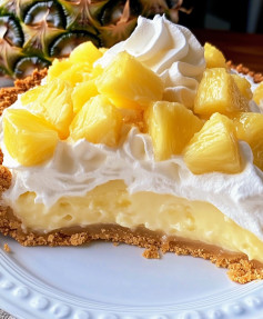 Pineapple Cream Cheese Pie: A Slice ofParadise!