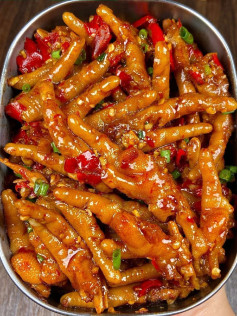 Taviu kakae i wetem jinjia mo pepa blong chili