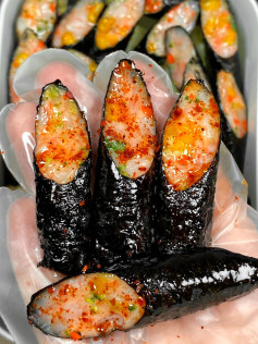 Tôm cuộn rong biển