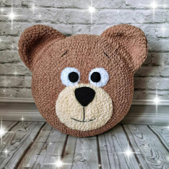 Вязание крючком: Подушка в виде медвежьей головы