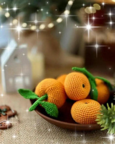 Вязаные крючком мандарины - праздничное украшение для вашего дома