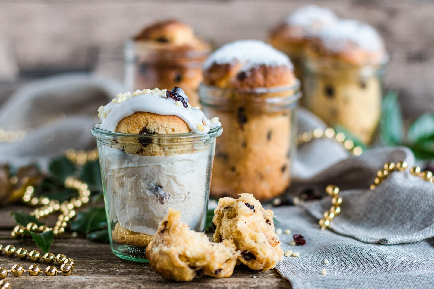 10 schnelle DIY Geschenkideen aus der Küche für Weihnachten: Lebkuchenherzen, Hot Chocolate Bombs & mehr