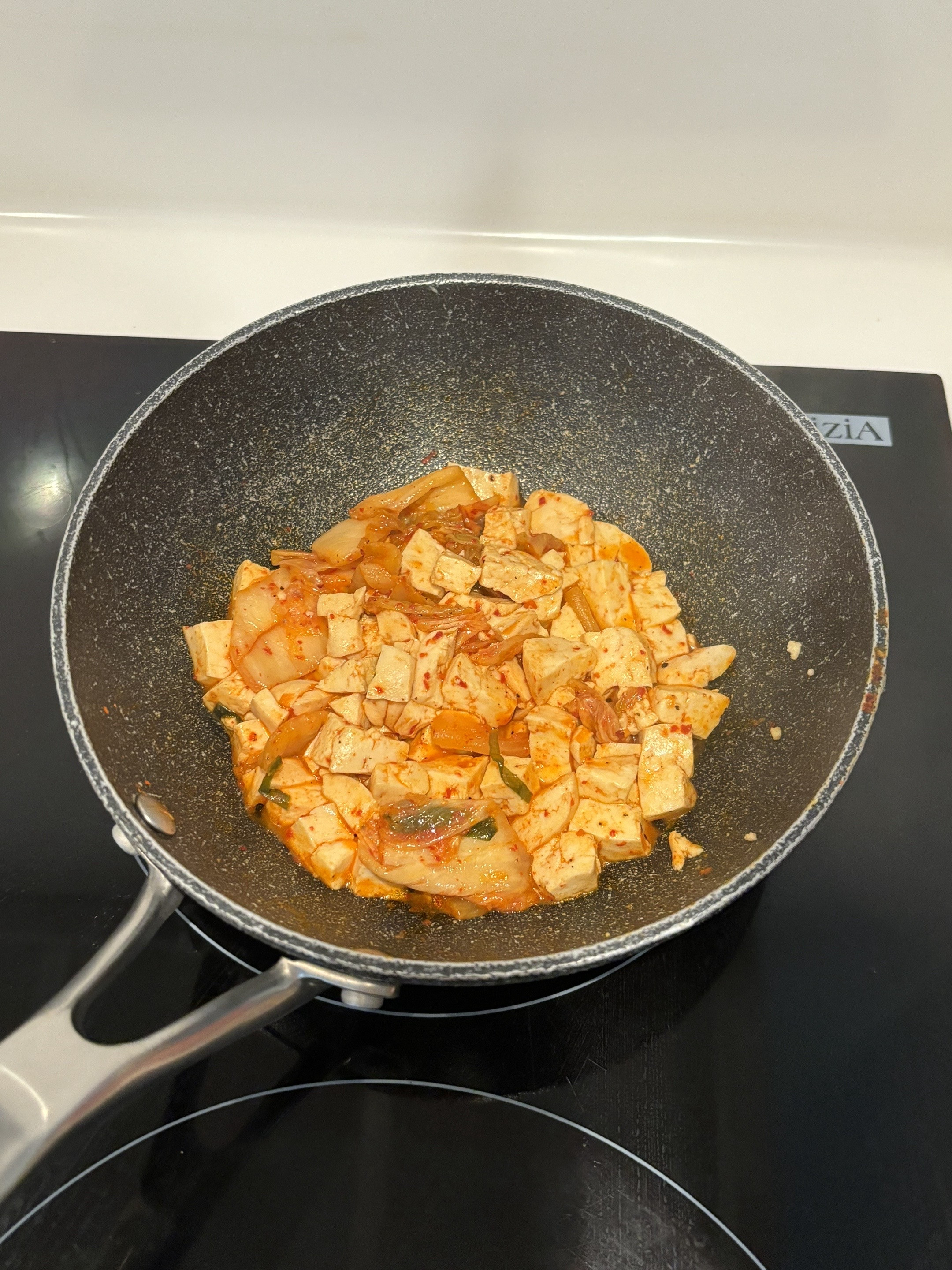 5 minute kimchi tofu egg stir-fry