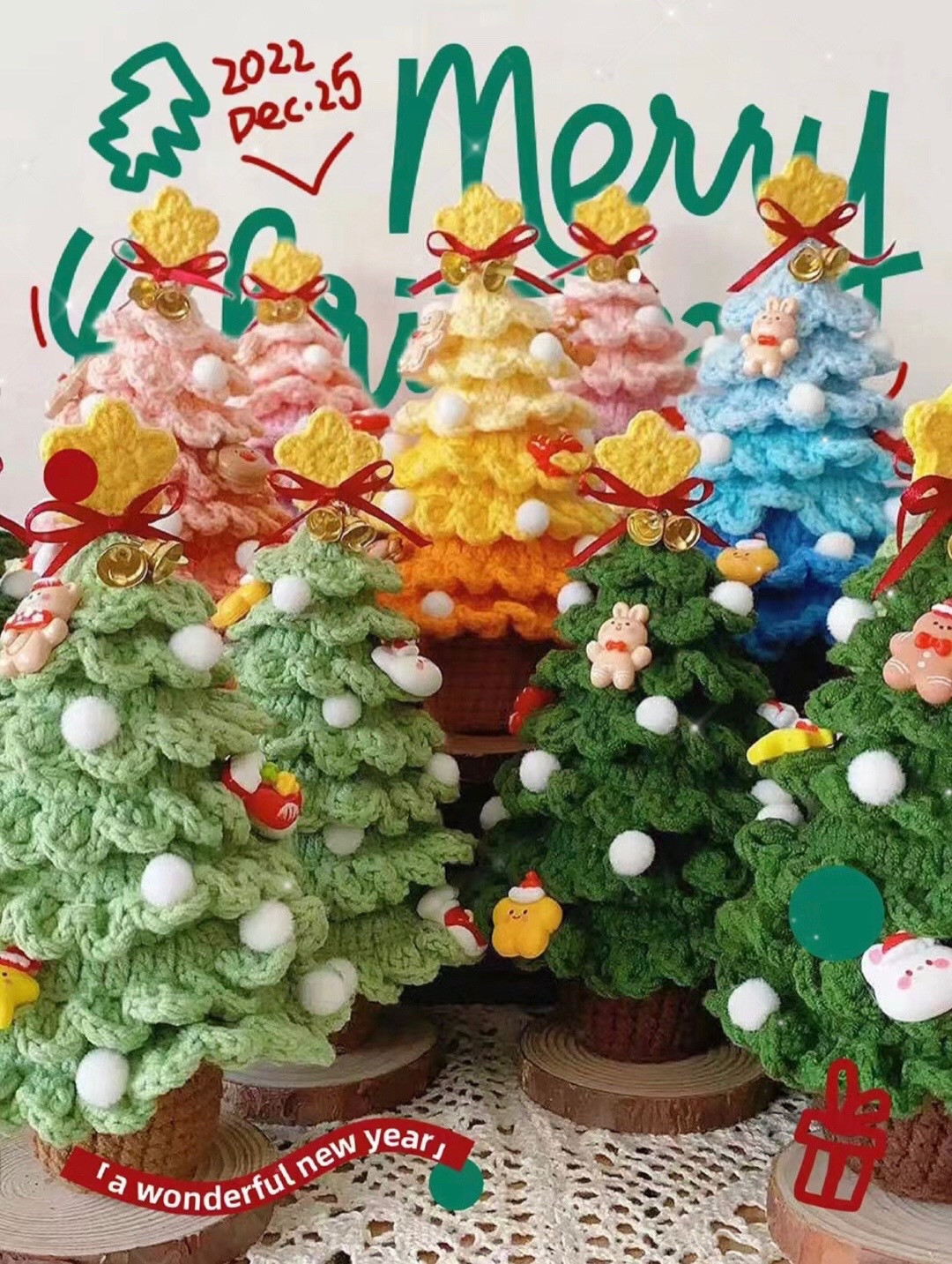 7-Layer Crochet Christmas Tree Pattern with Decorations