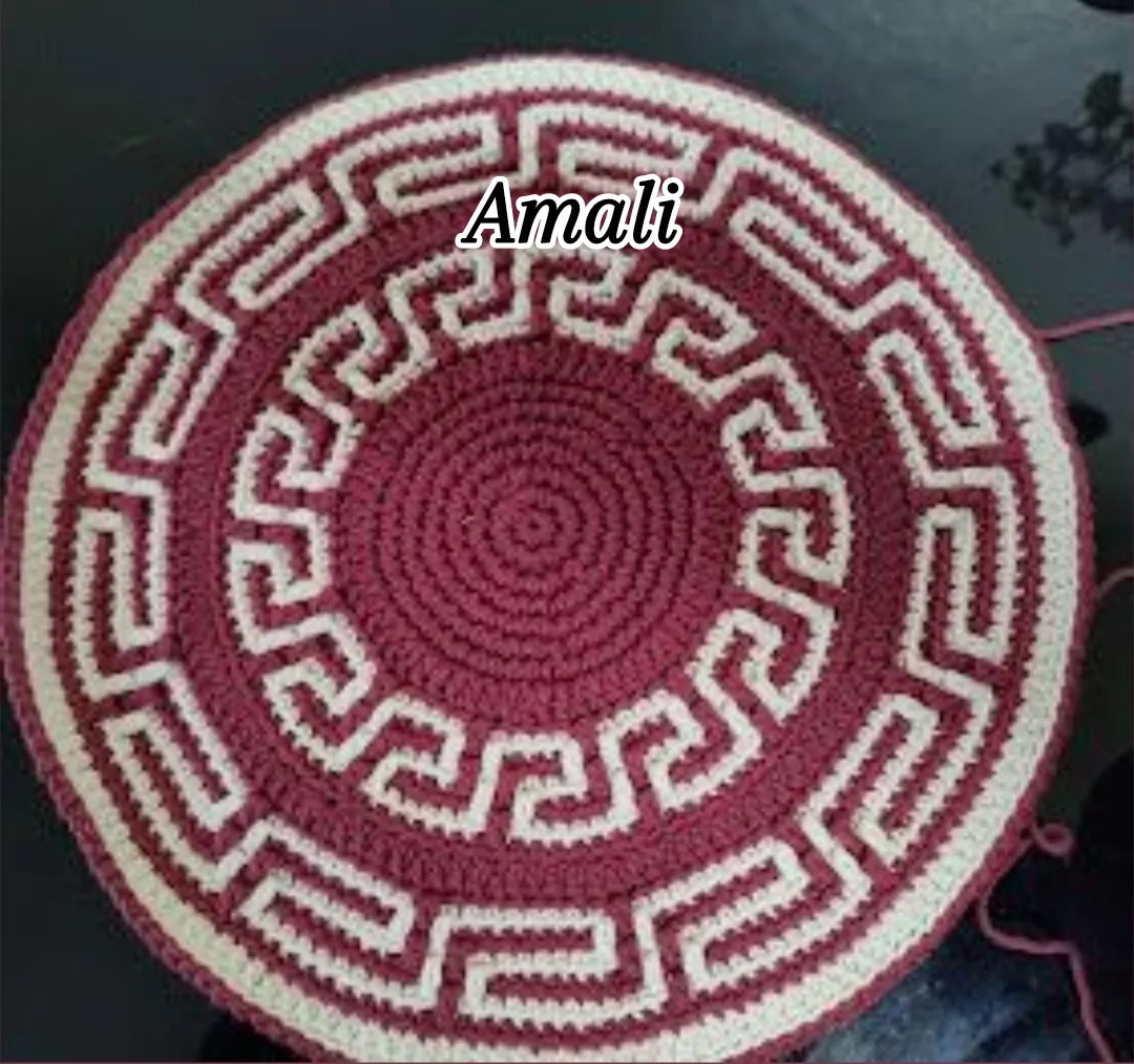 Amali Crochet Chart: Greek Key Circular Motif Pattern with Flat Diagram and Color Guide