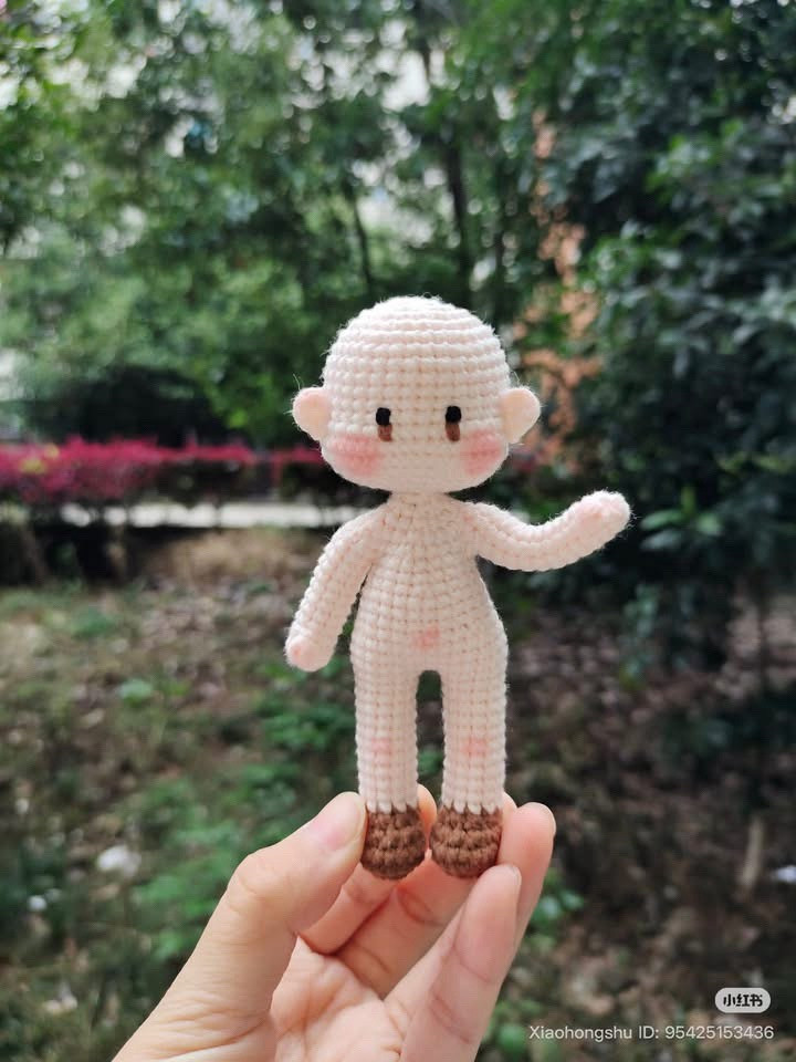Amigurumi Doll Body Crochet Pattern Chart with Instructions