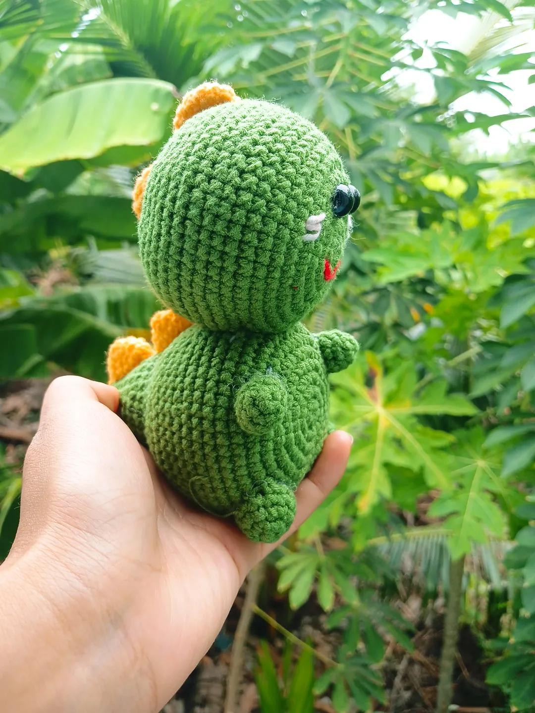 Amigurumi Green Dinosaur Crochet Pattern Chart with Instructions