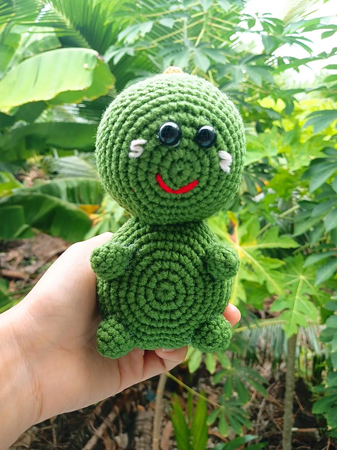 Amigurumi Green Dinosaur Crochet Pattern Chart with Instructions
