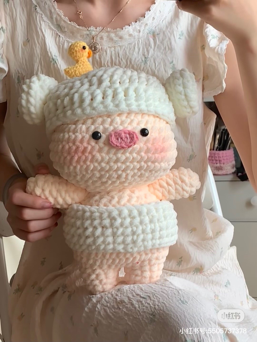 Amigurumi Pig Pattern Chart: Head, Body, Arms, Hat and Bag Instructions
