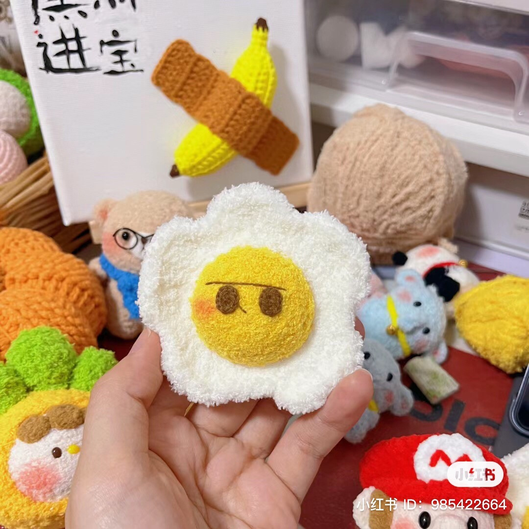 Amigurumi Pig Pattern Chart: Head, Body, Arms, Hat and Bag Instructions