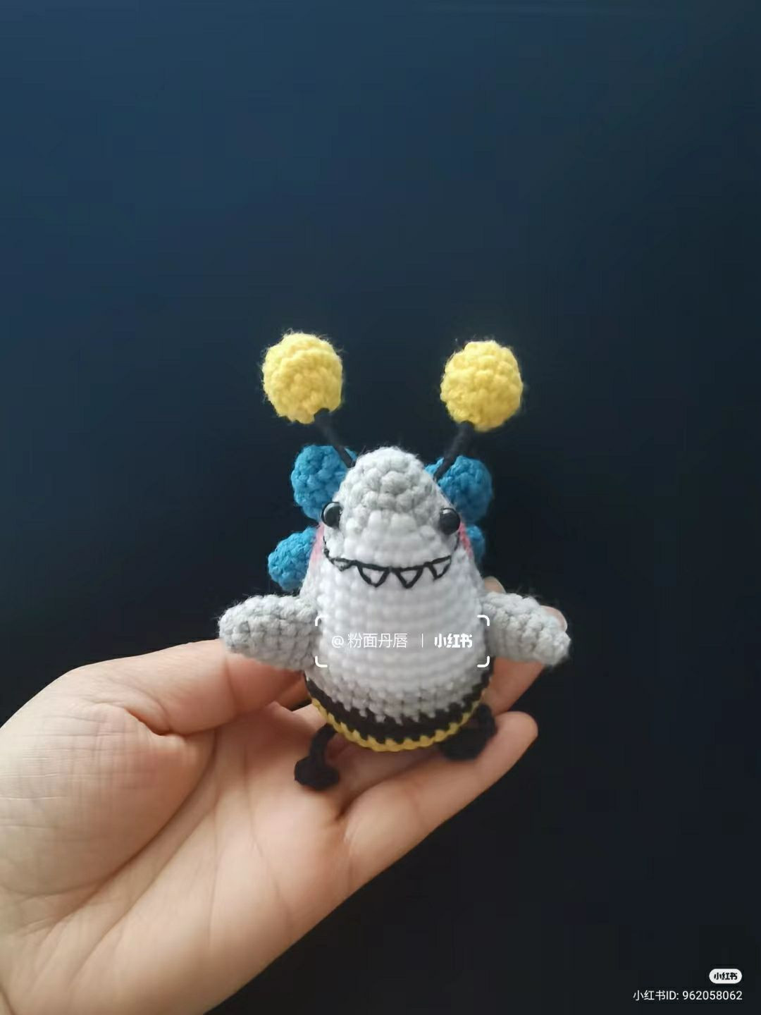 Amigurumi Shark Bee Crochet Pattern Tutorial