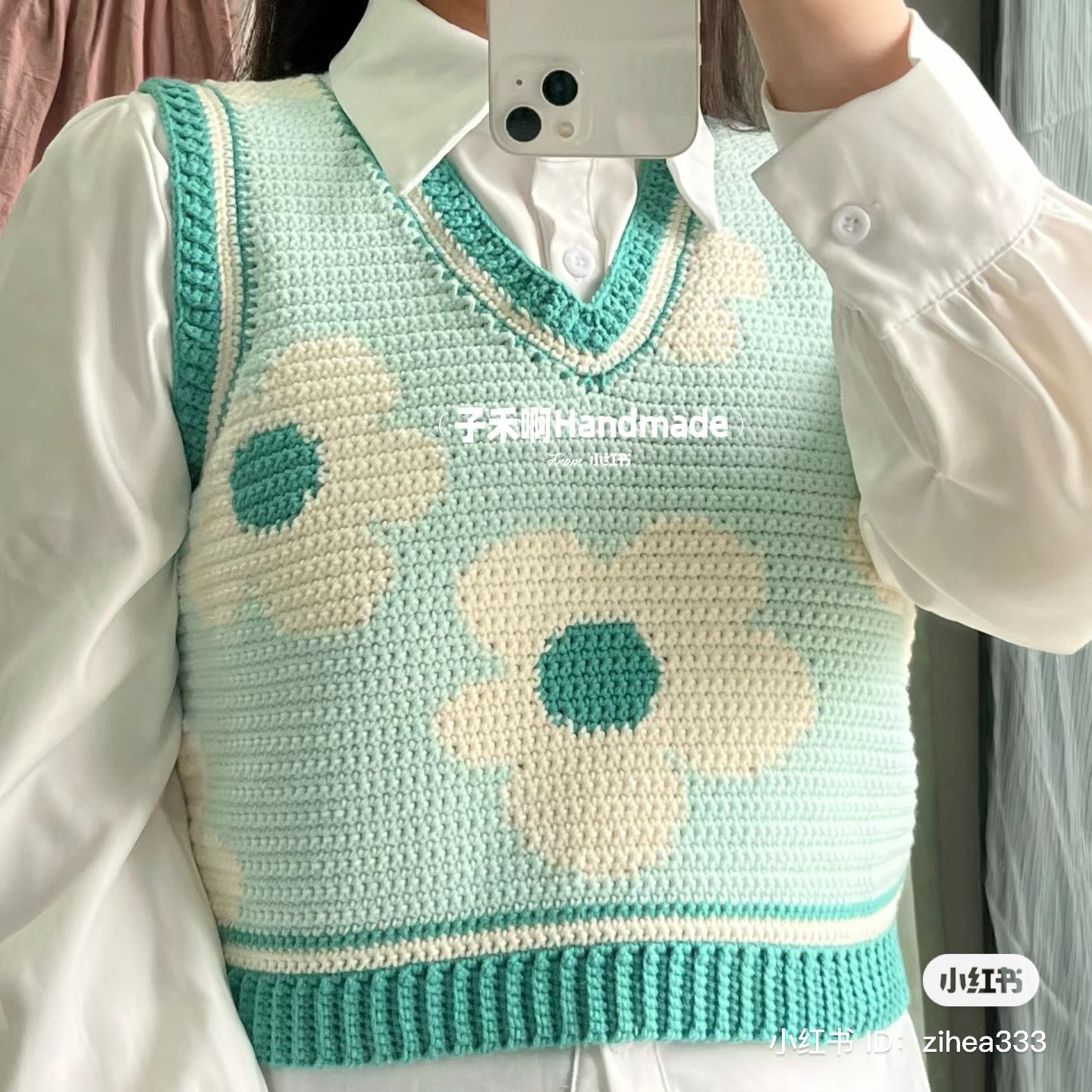 Áo len móc không tay họa tiết hoa cúc xanh mint, kèm chart hướng dẫn chi tiết