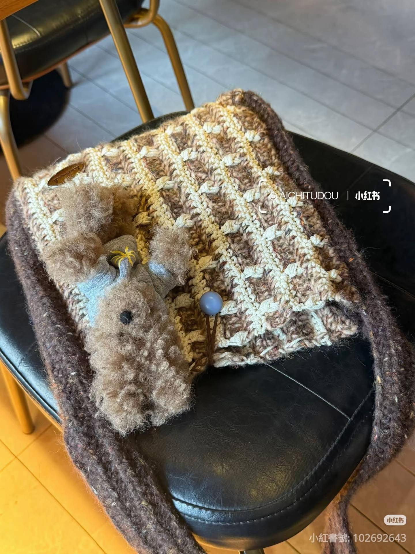 Autumn Winter Crochet Shoulder Bag Pattern with Teddy Bear