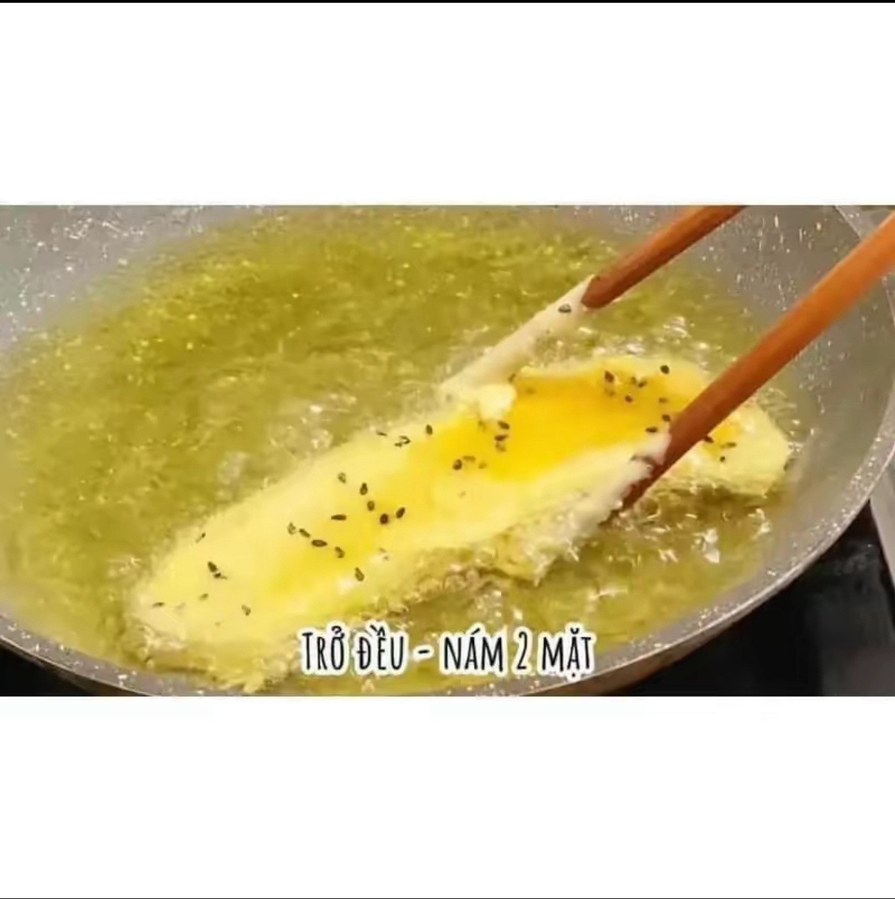 Bánh chuối chiên giòn rụm nhân phô mai béo ngậy